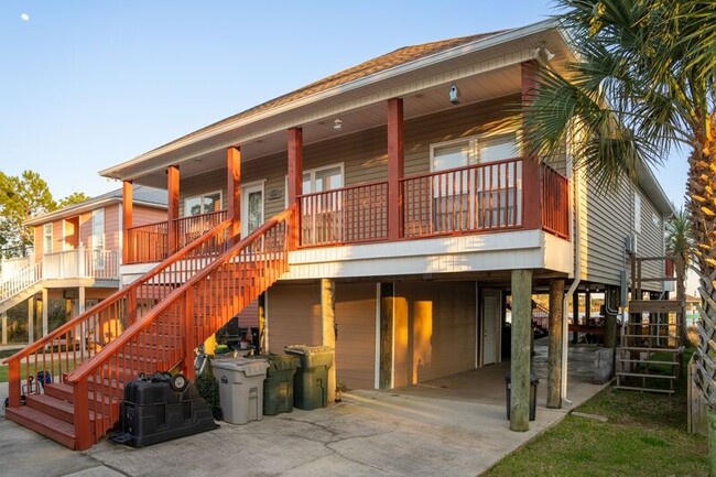 Photo - 2572 Gulf Breeze Ave