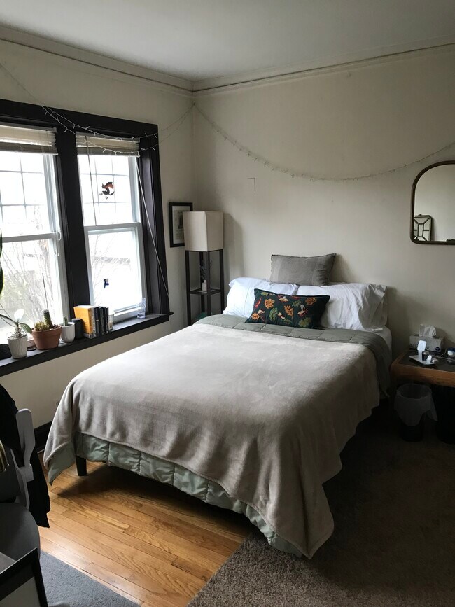 Photo - 2520 N Sawyer Ave Unit 3C