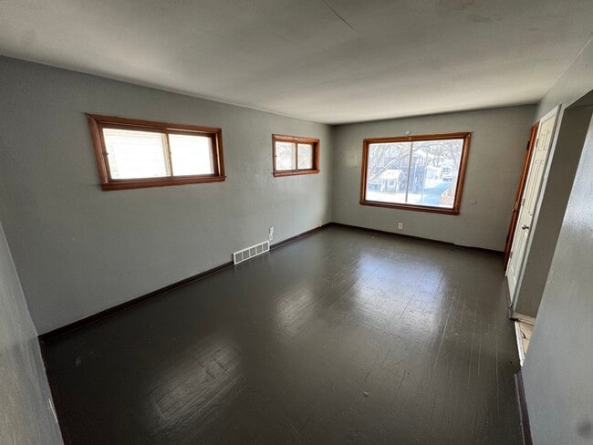 Photo - 5827 N 65th St