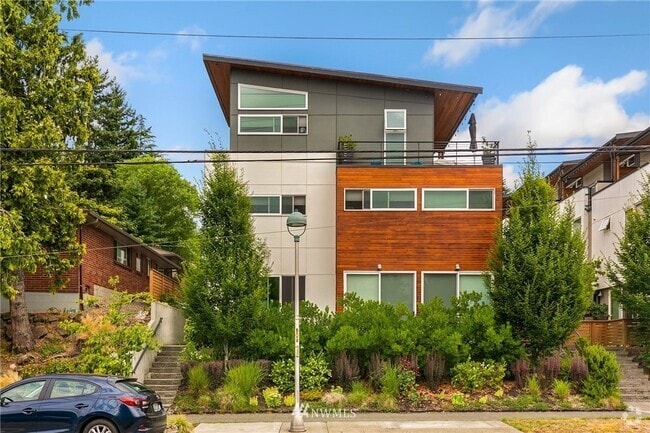 Building Photo - 7016 California Ave SW Rental