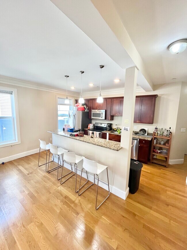 Photo - 17 Mansfield St Unit 1