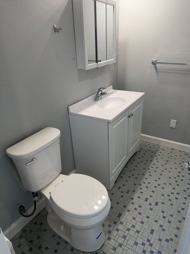 435 S Pacific Ave Unit 5