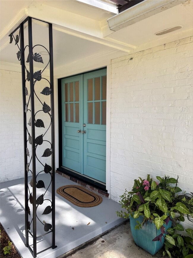 Photo - 2826 Amelia Rd