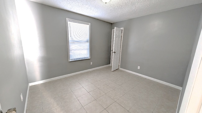 Photo - 1007 Winton Ave Unit B