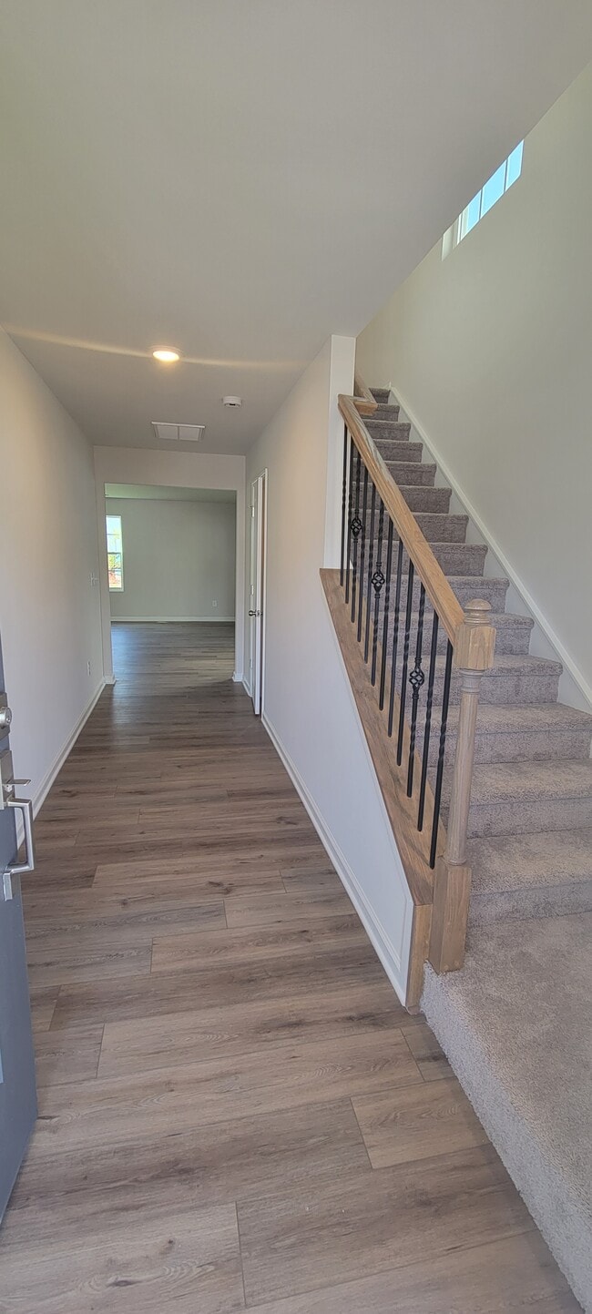 Photo - 1910 Landrow Ln