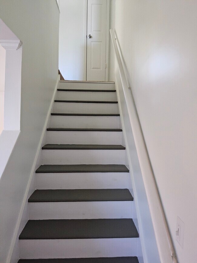 Photo - 519 Parkdale Dr