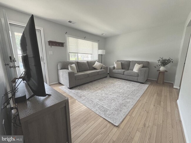 Photo - 13203 Hampshire Ct