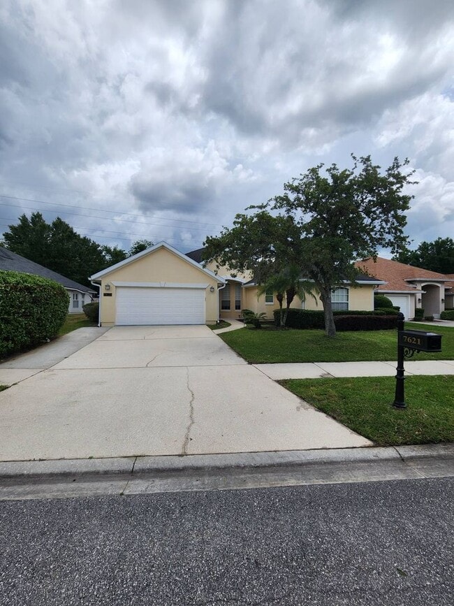 Building Photo - Spacious 3 bed 2 bath Home for rent!