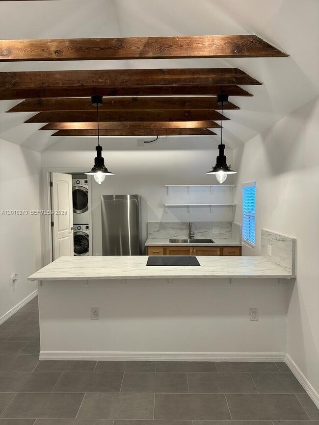 Building Photo - 3113 SW 14th St Unit A
