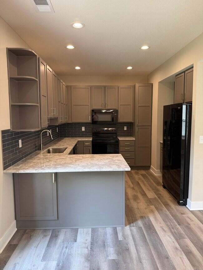 Photo - 8530 Kickapoo St