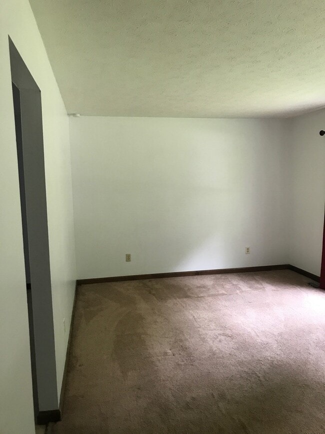 123 Kingswood Dr
