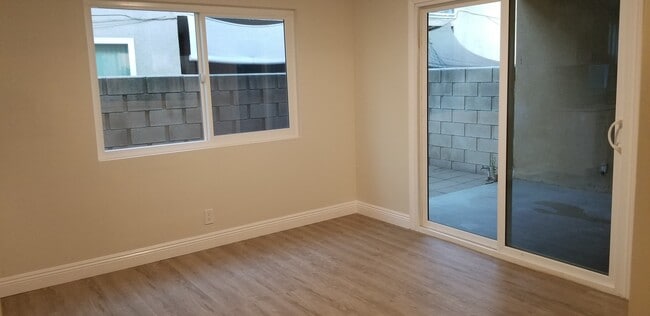 Photo - 2042 Evergreen St Unit La Verne Evergreen