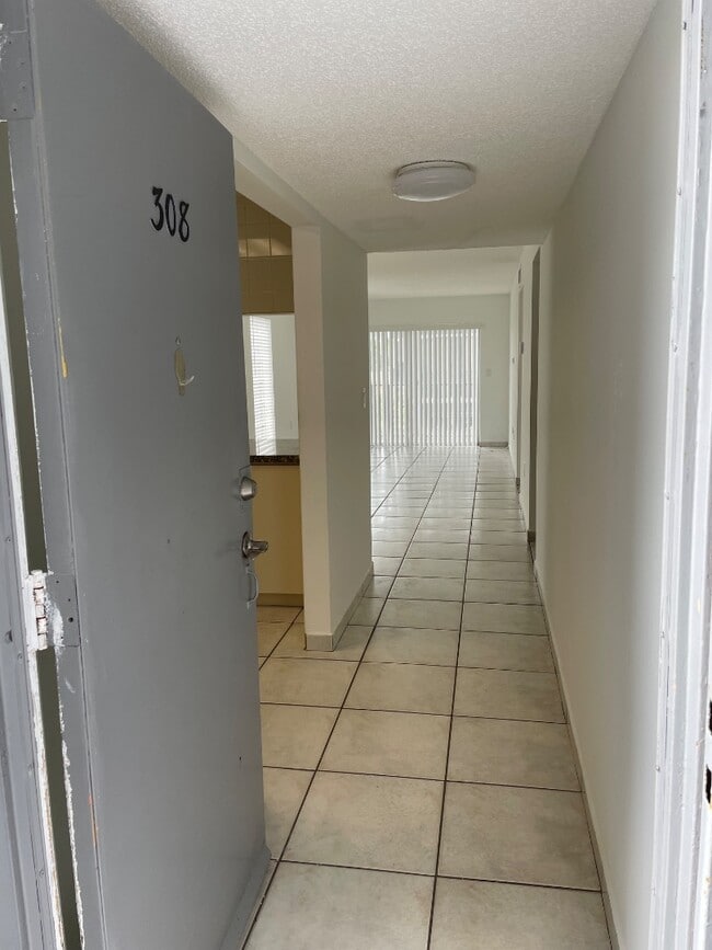 Photo - 305 W 68th St Apartment