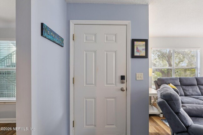 Photo - 204 Sixteenth St Unit E