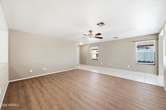 3057 W Lucia Dr