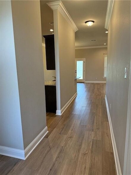 557 Claiborne Trails Dr
