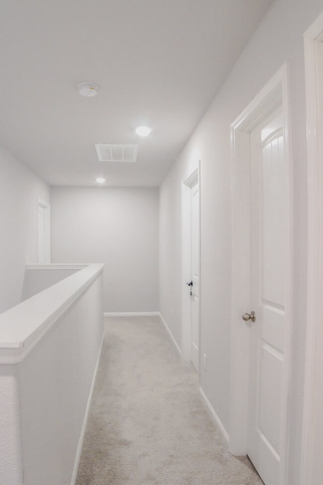 Photo - 228 S Algeria St