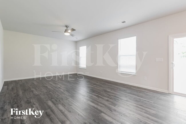 Photo - 503 Carronade Ct