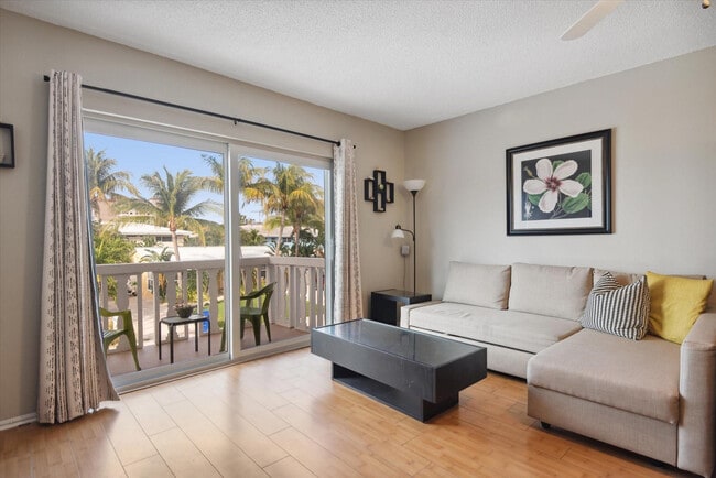 Photo - 424 N Riverside Dr Unit 204