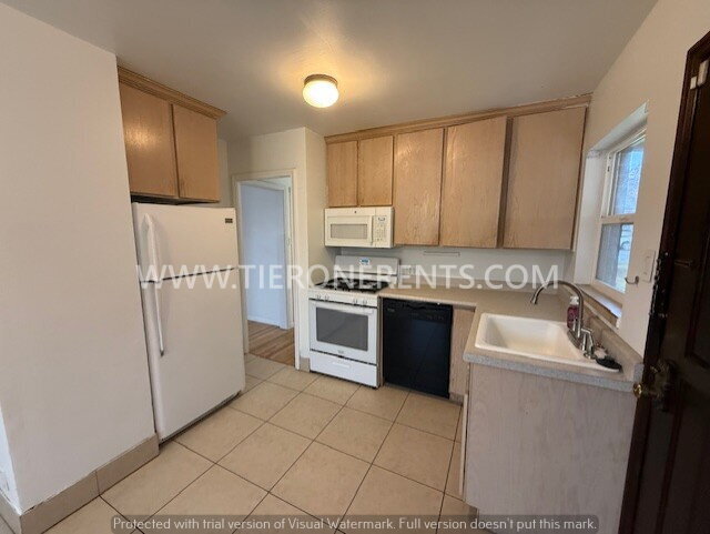 Photo - NO DEPOSIT option available for qualified renters with Obligo.