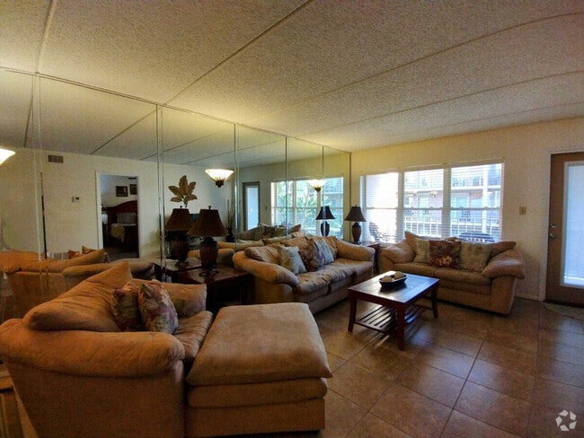 Building Photo - 2401 Gulf Blvd Rental