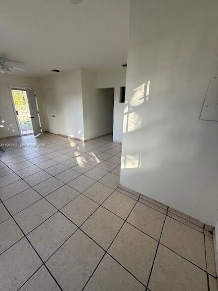 Photo - 14620 Monroe St