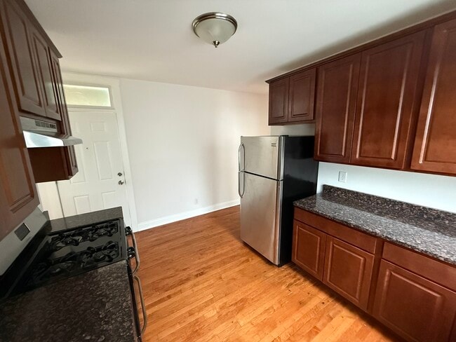 Photo - 5521 W Farragut Ave Unit 3E