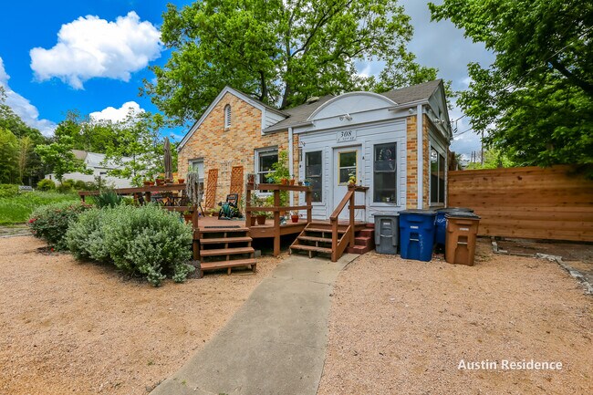 Photo - 308 E 32nd St Casa