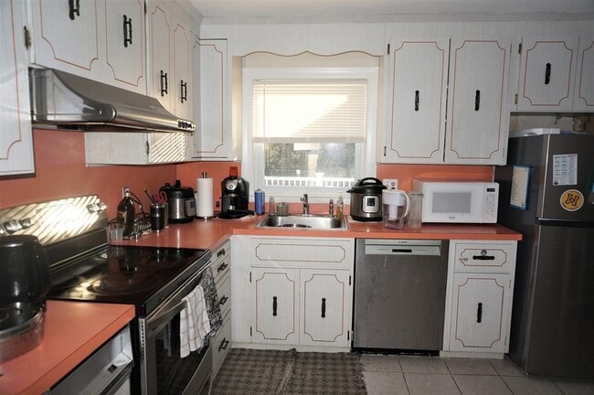 Photo - 26 Fay Ln