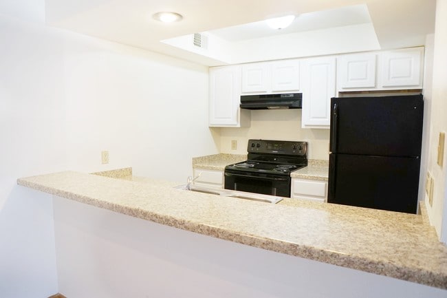 Oakbridge Court LLC