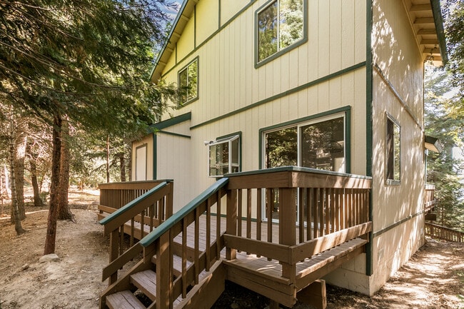 Building Photo - 1005 Chillon Dr Rental