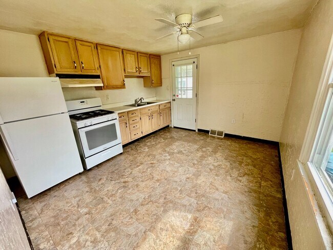Photo - 2 bed 1 Bath- Aliquippa PA