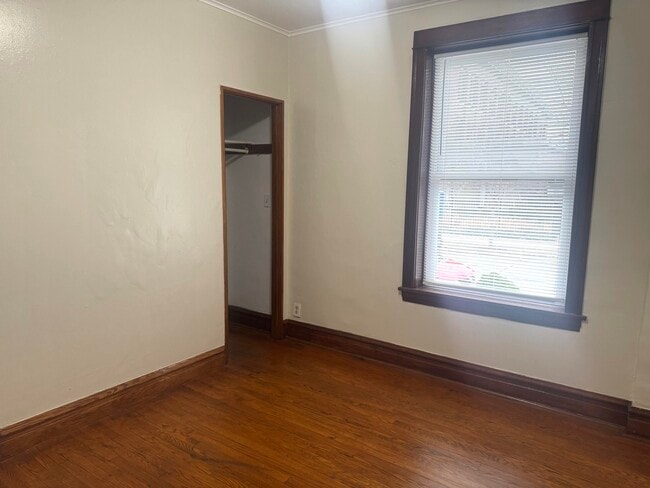 Photo - 2158 N Hamlin Ave Unit 1R