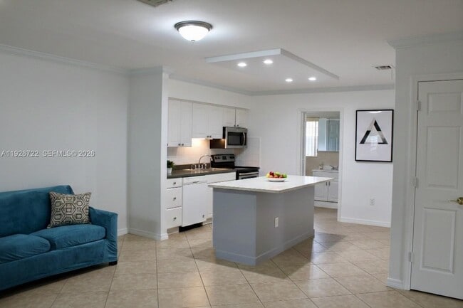 Photo - 300 SW 8th St Unit 302