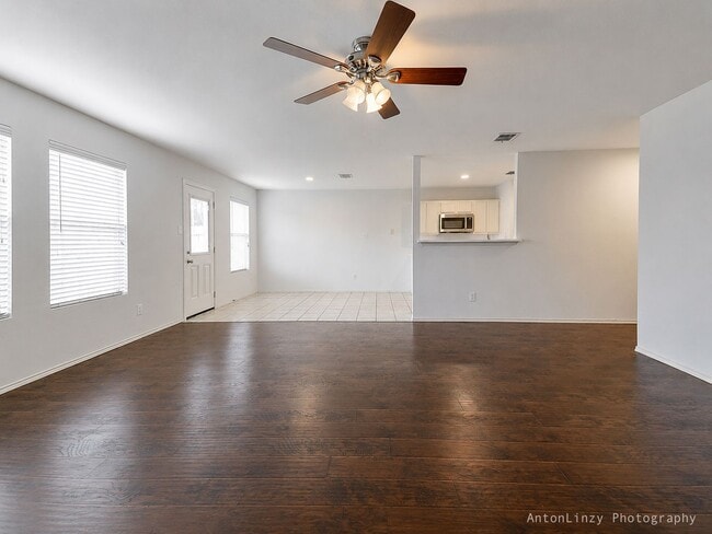 Photo - 2374 Somerset Dr
