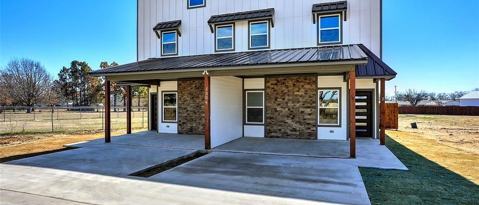 Photo - 1304 Country Rd