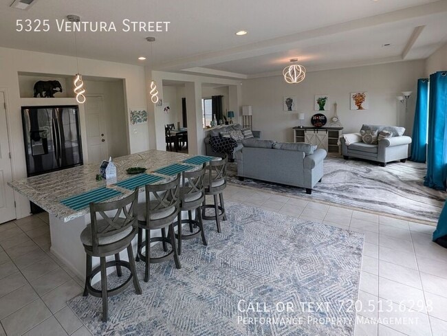 Photo - 5325 Ventura St