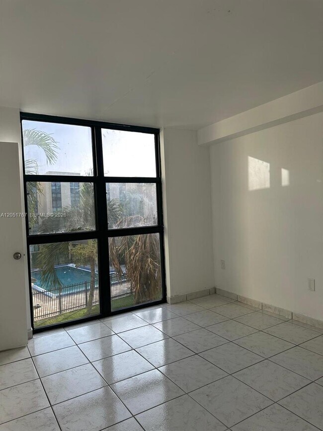 Photo - 11750 SW 18th St Unit 314-1