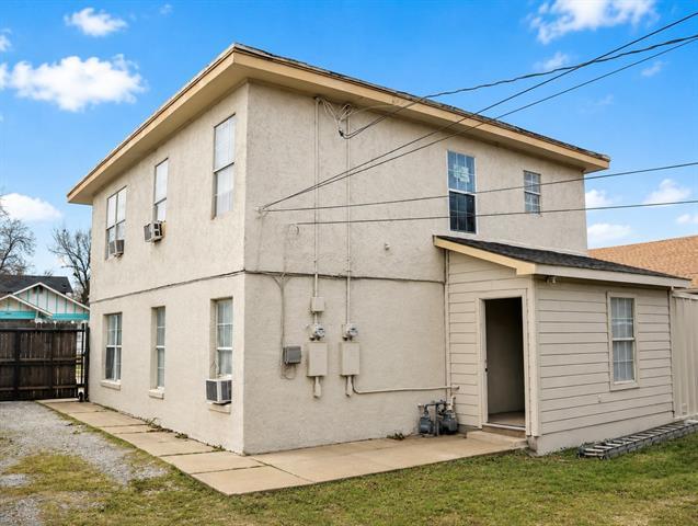 Photo - 3039 College Ave