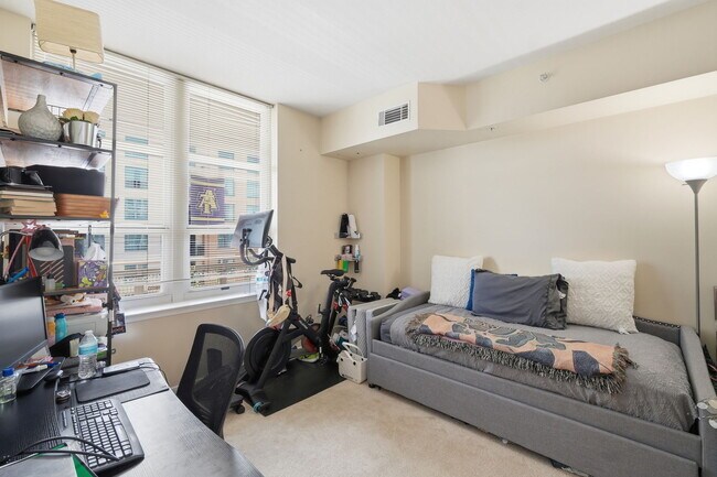 157 Fleet St Unit 908