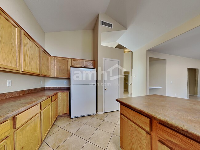 Photo - 1843 S 105th Dr