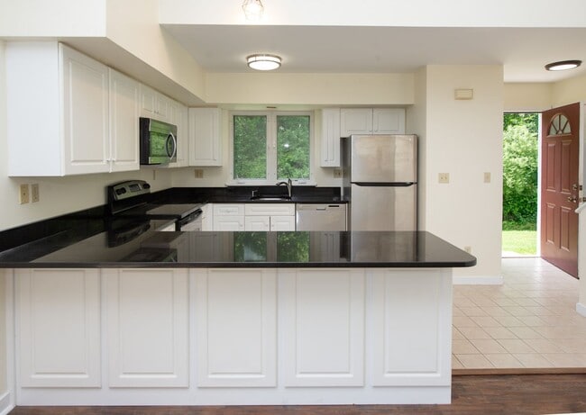 Photo - Rosewood Apartments