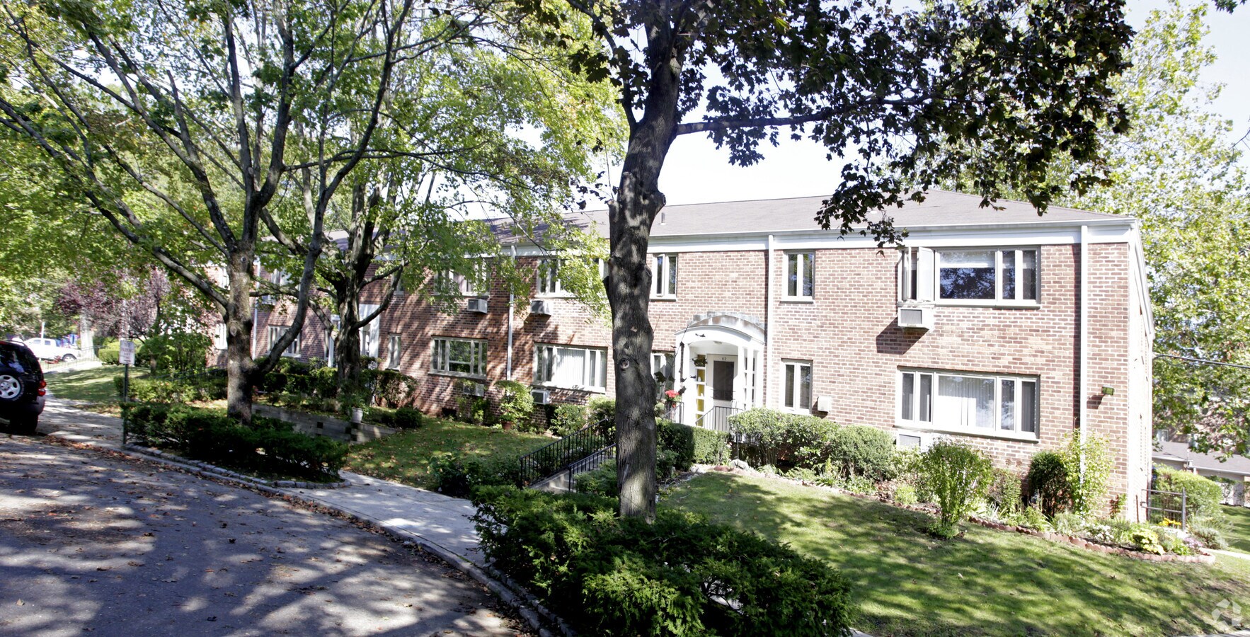 Photo - Edgebrook Cooperative, Inc