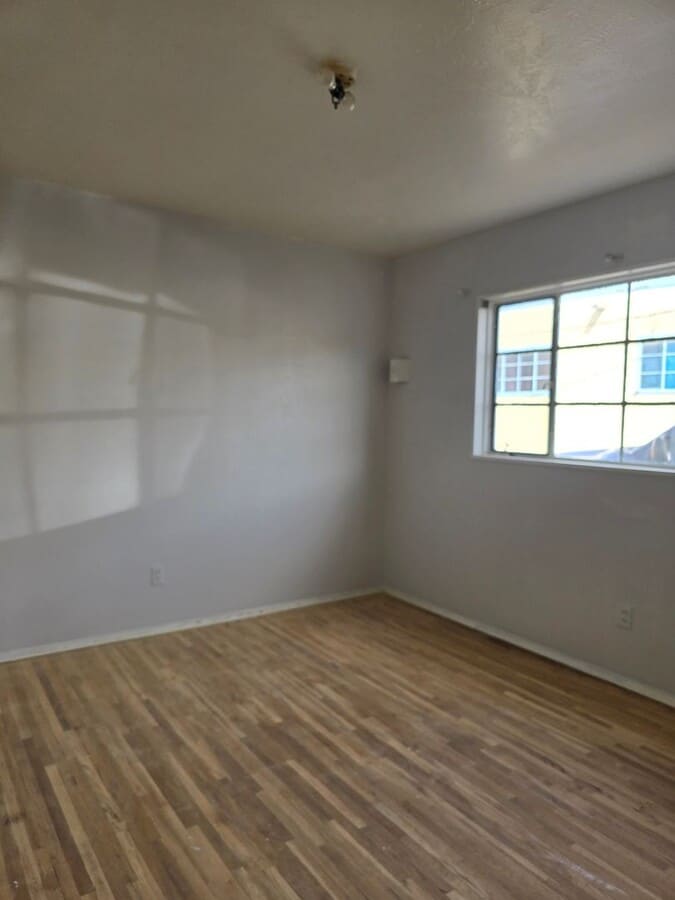 Photo - 302 E 18th St Unit 302