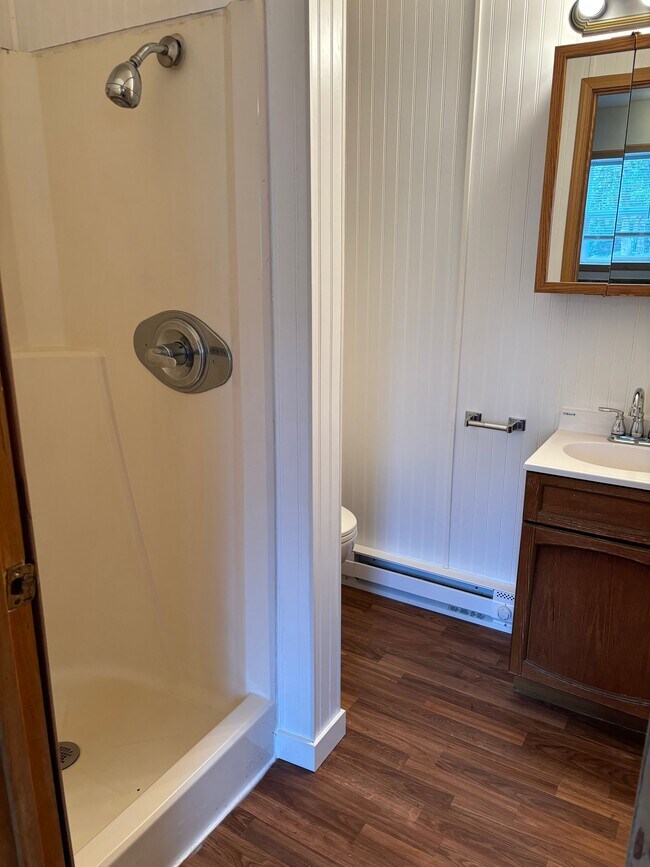 Bathroom - 1401 Harlyn Ave