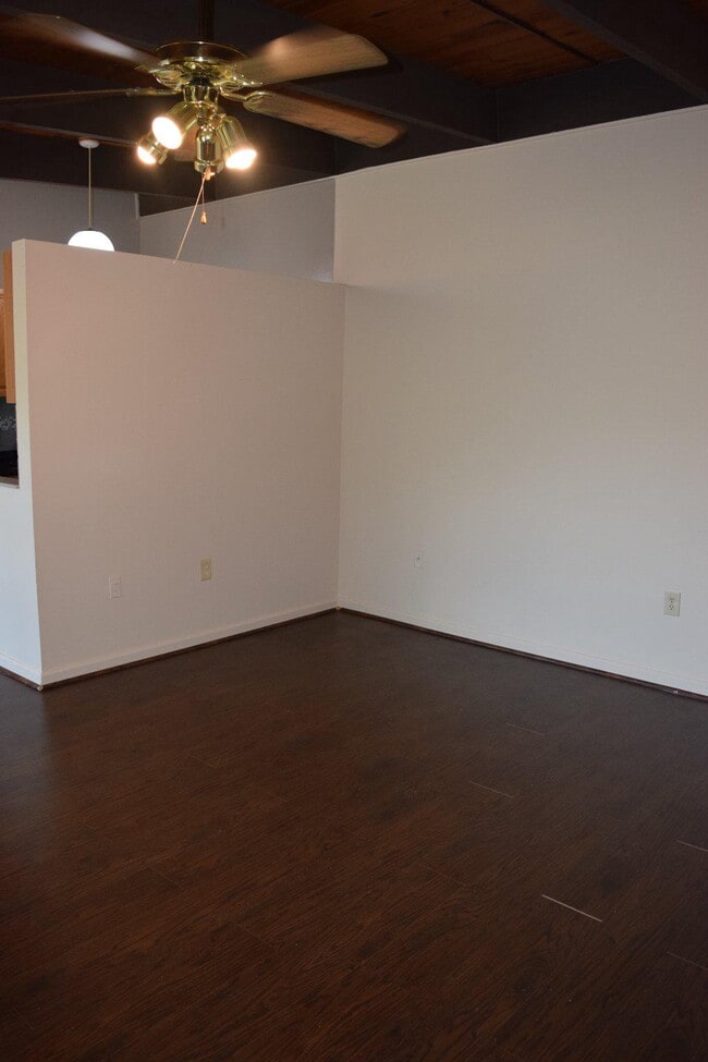 Photo - 3419 University Blvd W Unit 303