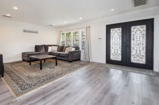 Photo - 509 N Edinburgh Ave