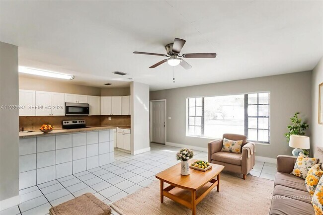 Photo - 1315 NE 203rd St