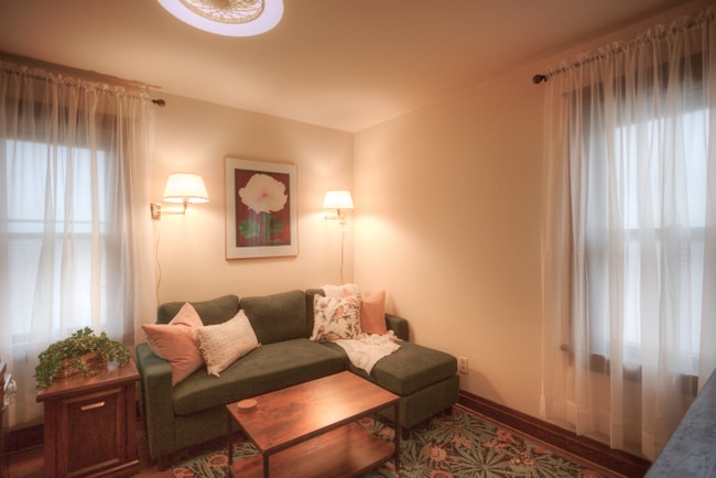 Photo - 500 N Lake St Unit Up