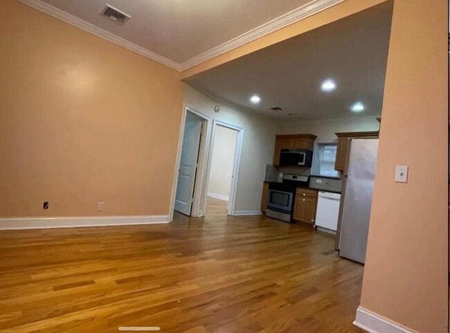 Photo - 286 MANHATTAN Ave Unit 2S